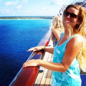 Meet your Posher, Casey